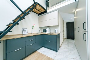 Exclusive Apartment | Private kitchenette | Full-size fridge, microwave, oven, stovetop - Inn Kiev (Kyiv)