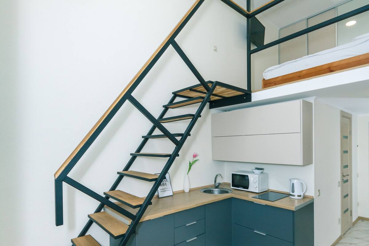 Exclusive Apartment | Private kitchenette | Full-size fridge, microwave, oven, stovetop