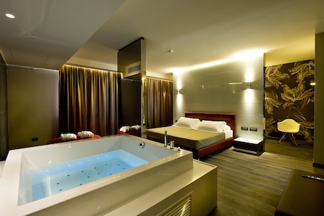 Suite (Experience). Viola Mhotel