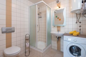 Superior Apartment, Balcony | Bathroom