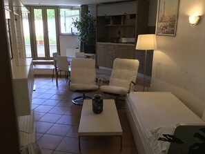 1 chambre, fer et planche à repasser, Wi-Fi gratuit, draps fournis