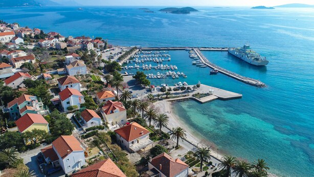 Aerial view - Apartments Marina (Orebic)