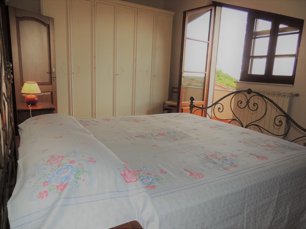 2 chambres, fer et planche à repasser, lit parapluie, draps fournis