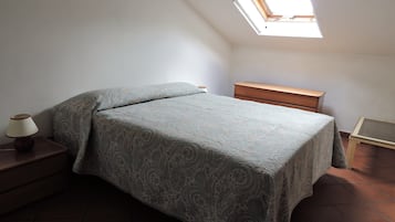 2 bedrooms, iron/ironing board, travel crib, bed sheets