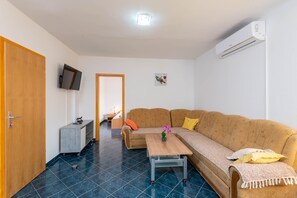 Apartment, 1 Bedroom, Ground Floor | Living room | Flat-screen TV - Apartments Mare (Orebic)