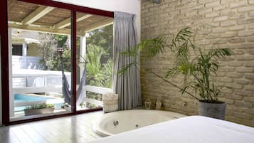 Deluxe Cabin | Soundproofing, free WiFi, bed sheets