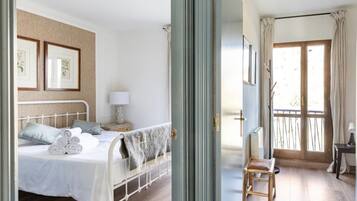 4 多间卧室、办公桌、隔音、熨斗/熨衣板