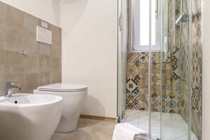 Dusche, Haartrockner