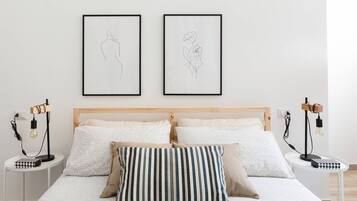 2 slaapkamers, een strijkplank/strijkijzer, wifi, beddengoed