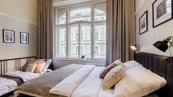 Apartamento conforto | Cortinas blackout, ferros/tábuas de passar roupa, berço de viagem