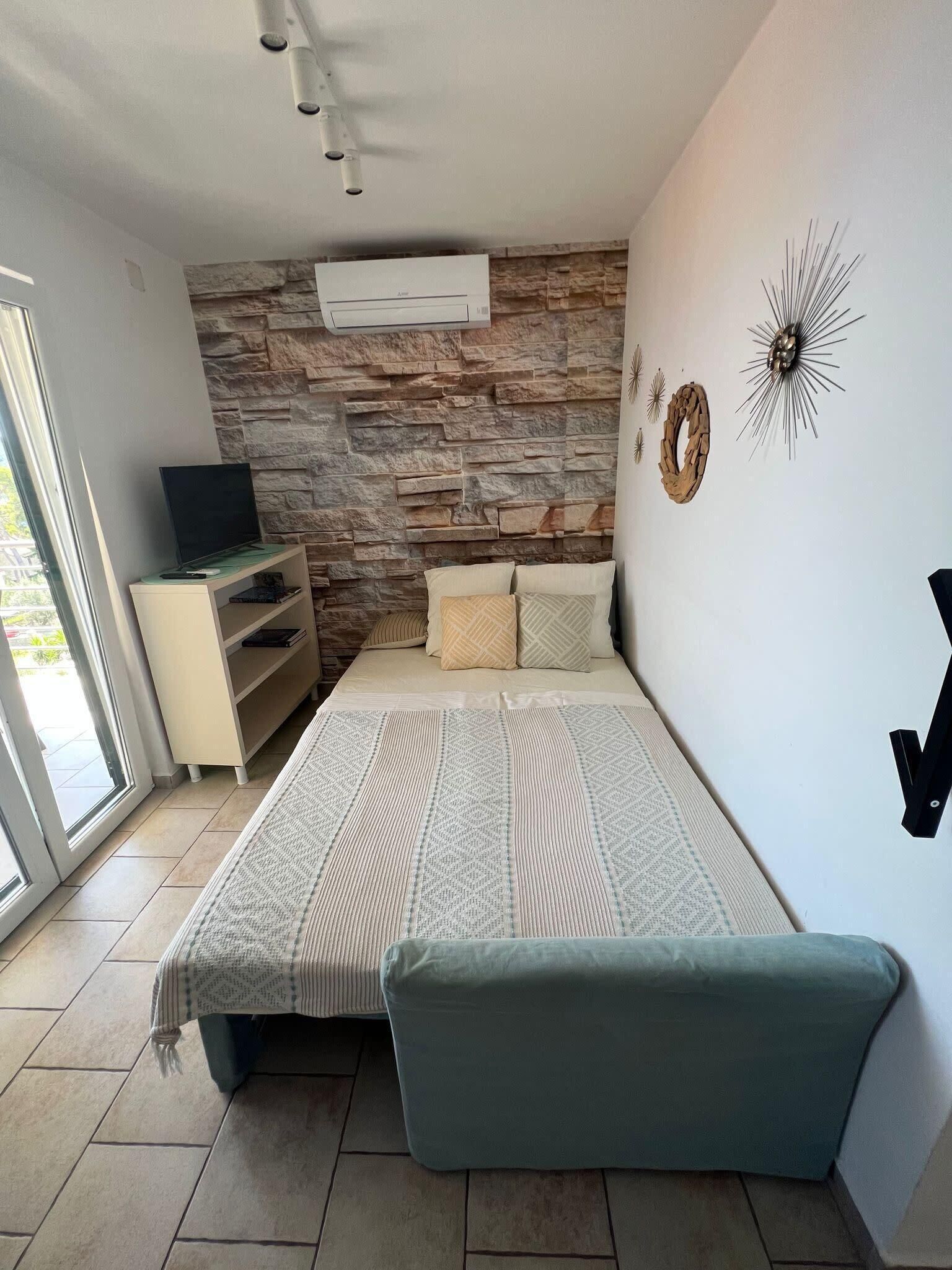 1 chambre, lit parapluie, Wi-Fi, draps fournis