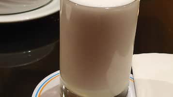 Aamiaisateria