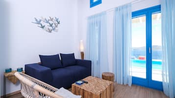 Honeymoon House, 1 Bedroom, Private Pool, Sea View | Living room | 40-inch Smart TV with digital channels, TV, Netflix
