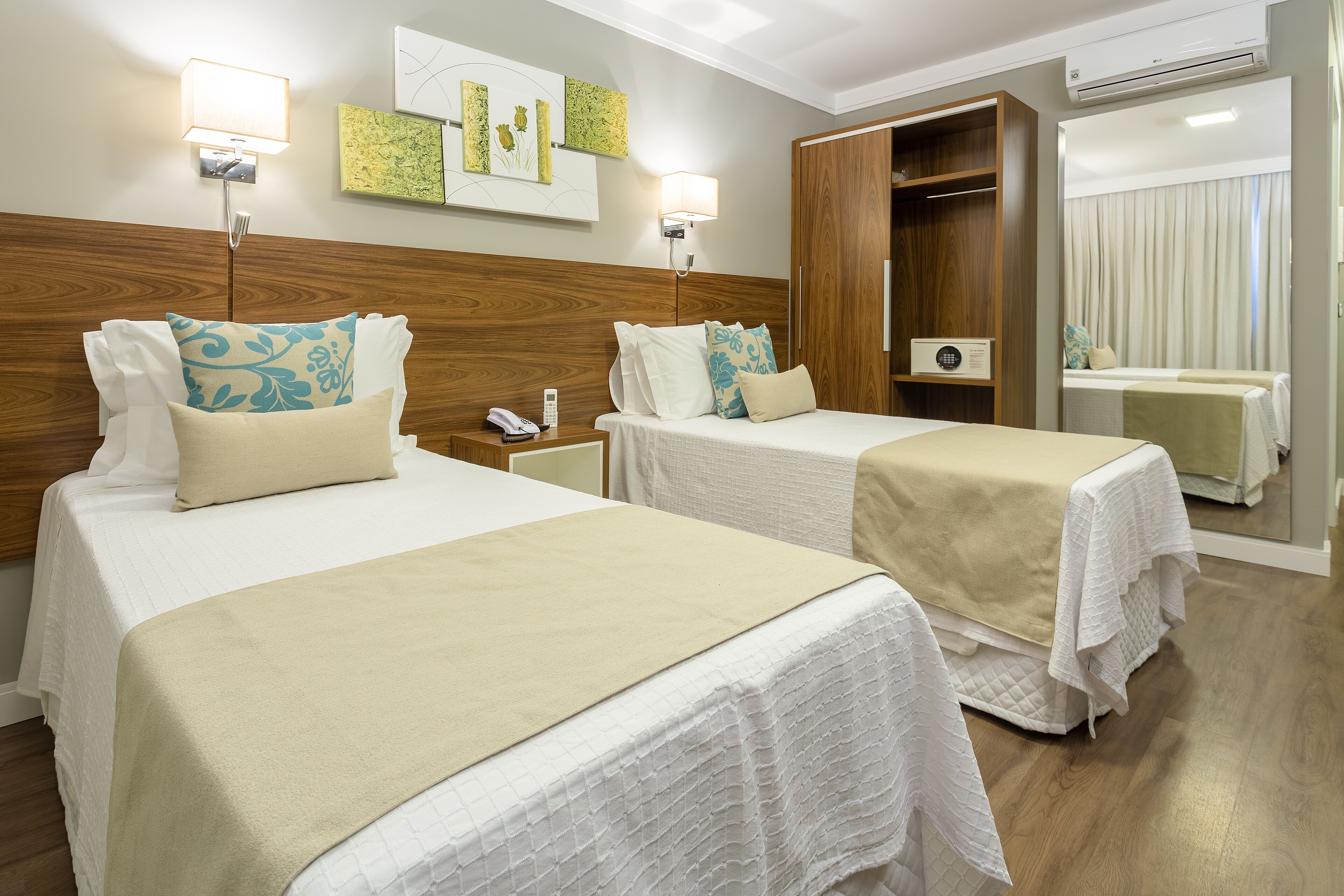 1 bedroom, minibar, in-room safe, desk