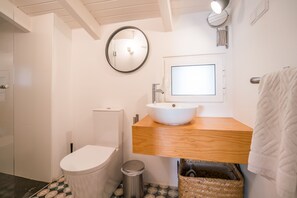 Toallas y papel de baño 