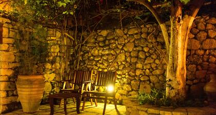 Small Luxury Hotel 1800