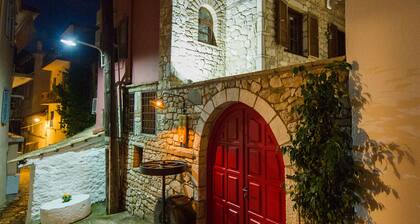 Small Luxury Hotel 1800