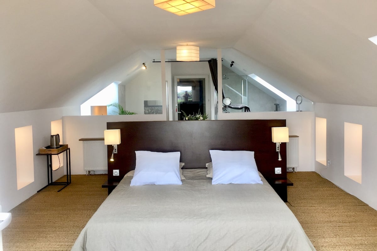 Suite, balcon | 1 chambre, décoration personnalisée, ameublement personnalisé