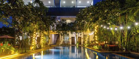 Front of property – evening/night