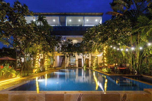 Front of property – evening/night