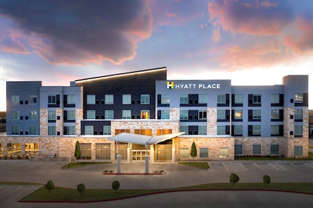 Facciata della struttura - sera/notte. Hyatt Place Amarillo-West