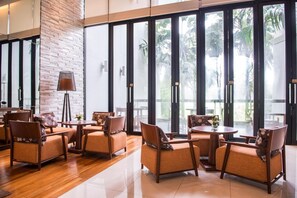 الإطلالة من المنشأة