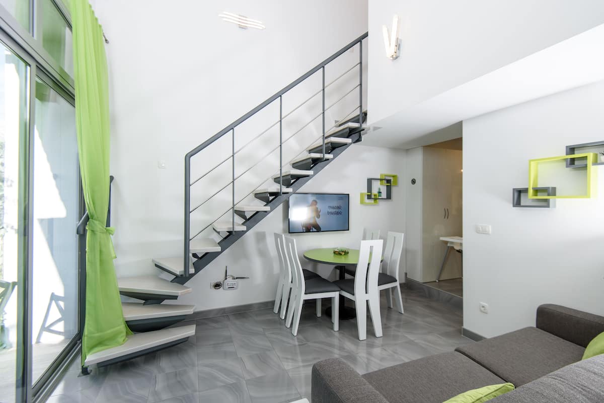 Dúplex, 1 habitación (Ap3) | Sala de estar | Televisión