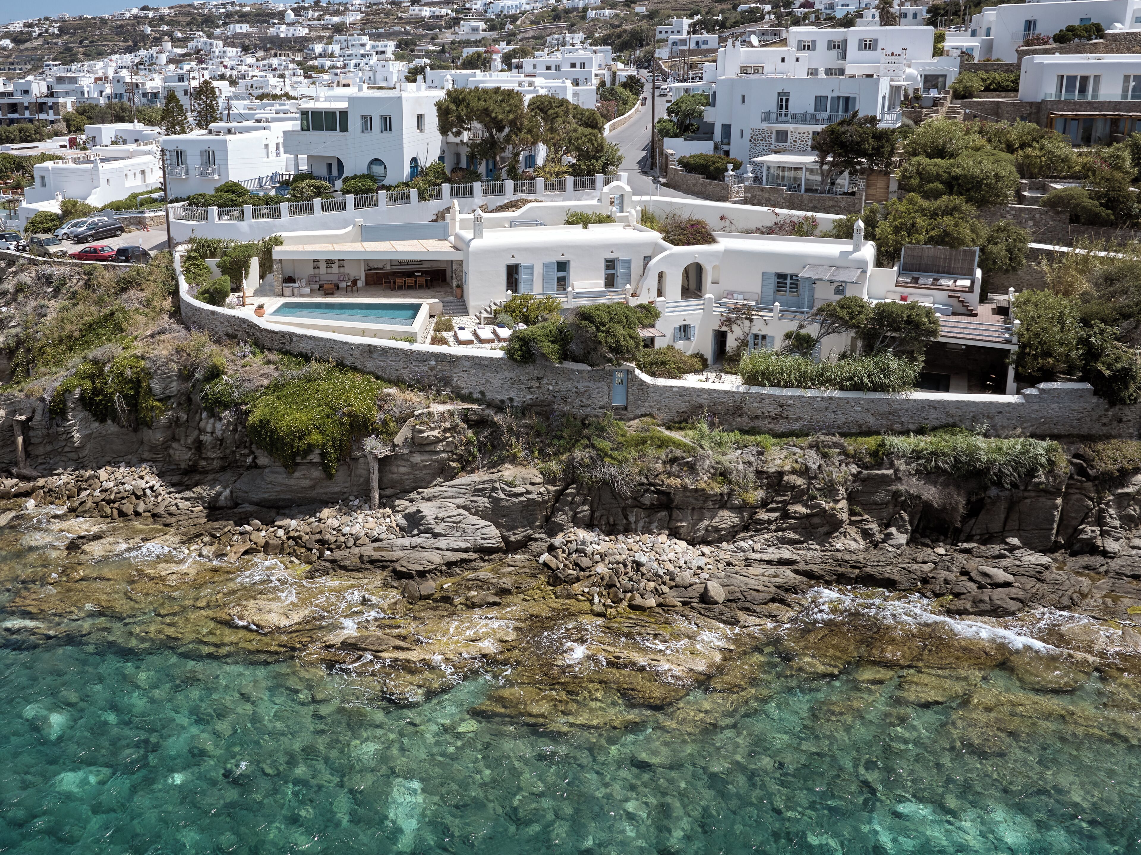 3 Bedroom Waterfront Villa (350 meters from main hotel - sleeps 9) | In-room safe, desk, laptop workspace, soundproofing