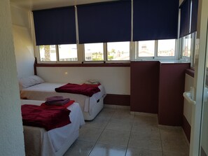3 Schlafzimmer, Bügeleisen/Bügelbrett, WLAN