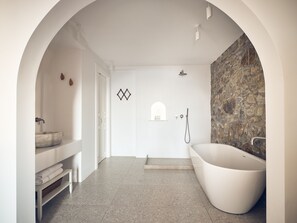 Hilltop Sea View Suite with Private Pool | Bathroom | Designer toiletries, hair dryer, bathrobes, slippers - Belvedere Hilltop Complex Rooms & Suites - The Leading Hotels of the World (Mykonos)
