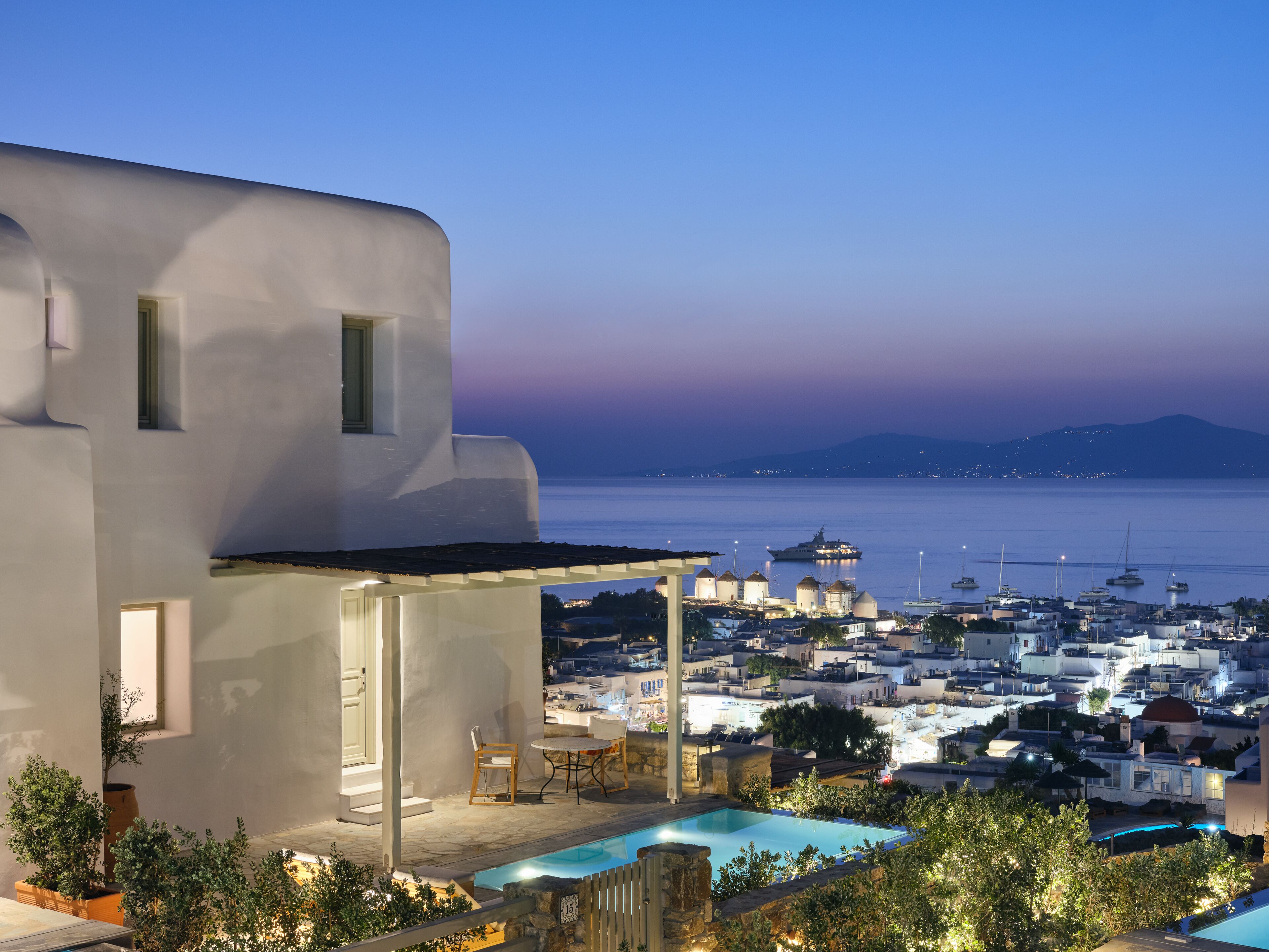 Hilltop Sea View Room Private Pool | 250m from Belvedere Hotel | Shuttle Included | Außendetails