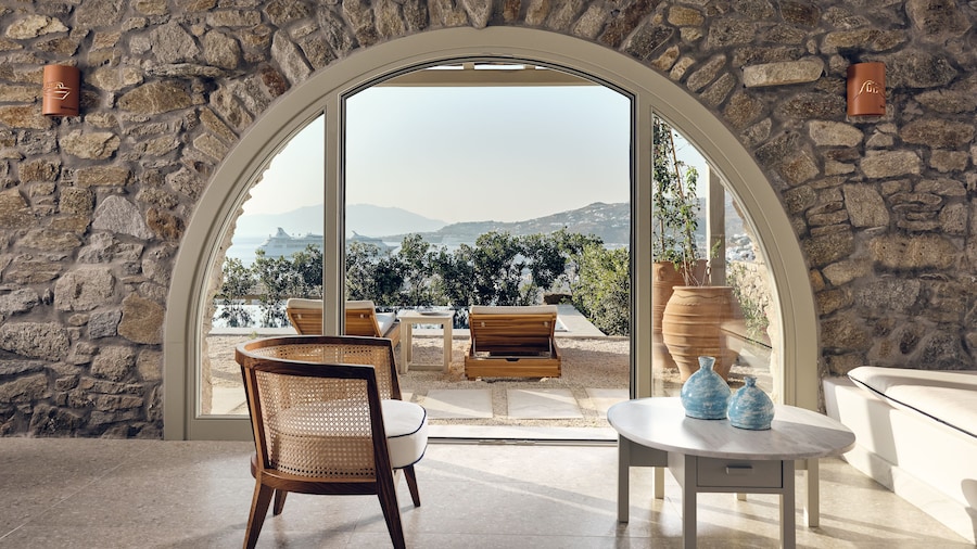 Belvedere Hilltop Complex Rooms & Suites - The Leading Hotels of the World