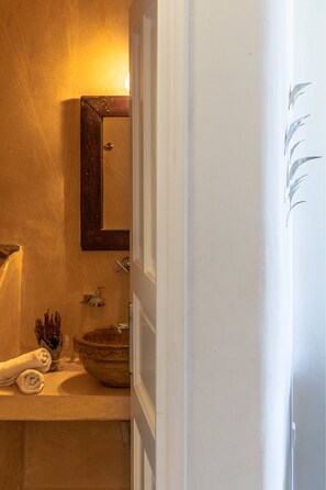 Villa, 3 soverom, privat basseng | Bad | Dusj, hårføner og håndklær