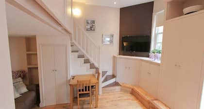 The Coach House with Parking - Hopewell