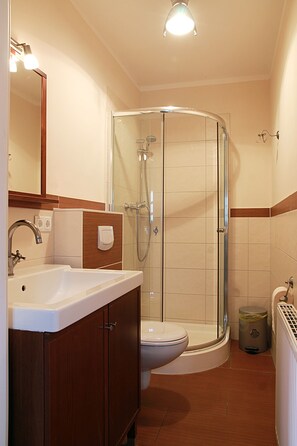Departamento (7 inkl. Endreinigung EUR 69) | Baño | Regadera, toallas, papel de baño 