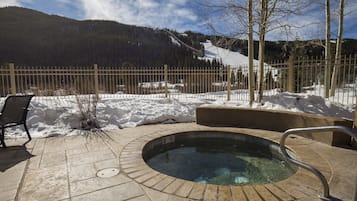 Idromassaggio all'aperto