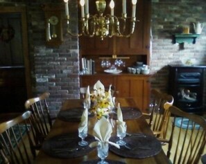 Restaurant - The Bella Ella B&B (Canandaigua)