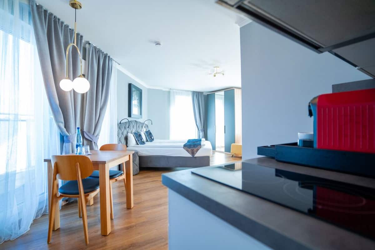 Deluxe penthouse | 1 slaapkamer, een kluis op de kamer, individueel gedecoreerd, een bureau