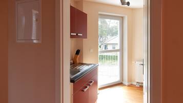 Căn hộ (10, Obergeschoss, inkl. Endreinigung) | Bếp riêng | Tủ lạnh, lò nướng, bếp nấu, máy rửa bát