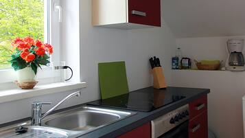 Căn hộ (6, Obergeschoss, inkl. Endreinigung) | Bếp riêng | Tủ lạnh, lò nướng, bếp nấu, máy rửa bát