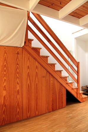 1 makuuhuone, pimennysverhot