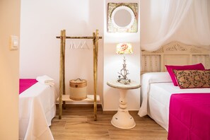 2 bedrooms, iron/ironing board, travel cot, free WiFi - A&S Apartments Malaga-Free Parking and Wifi-a 500 Feria Malaga (Málaga)