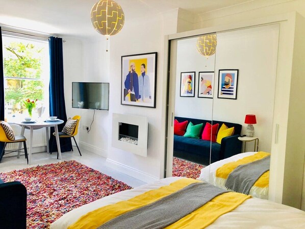 1 غرفة نوم ومكواة/لوح كي وواي فاي وملاءات أسرّة