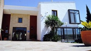 Front of property - Hotel  Doña Aldonza (Santaella)