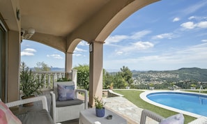 Outdoor pool - Alcam Can Macia (Corbera De Llobregat)