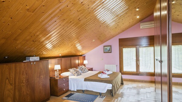 House, 4 Bedrooms, Private Pool