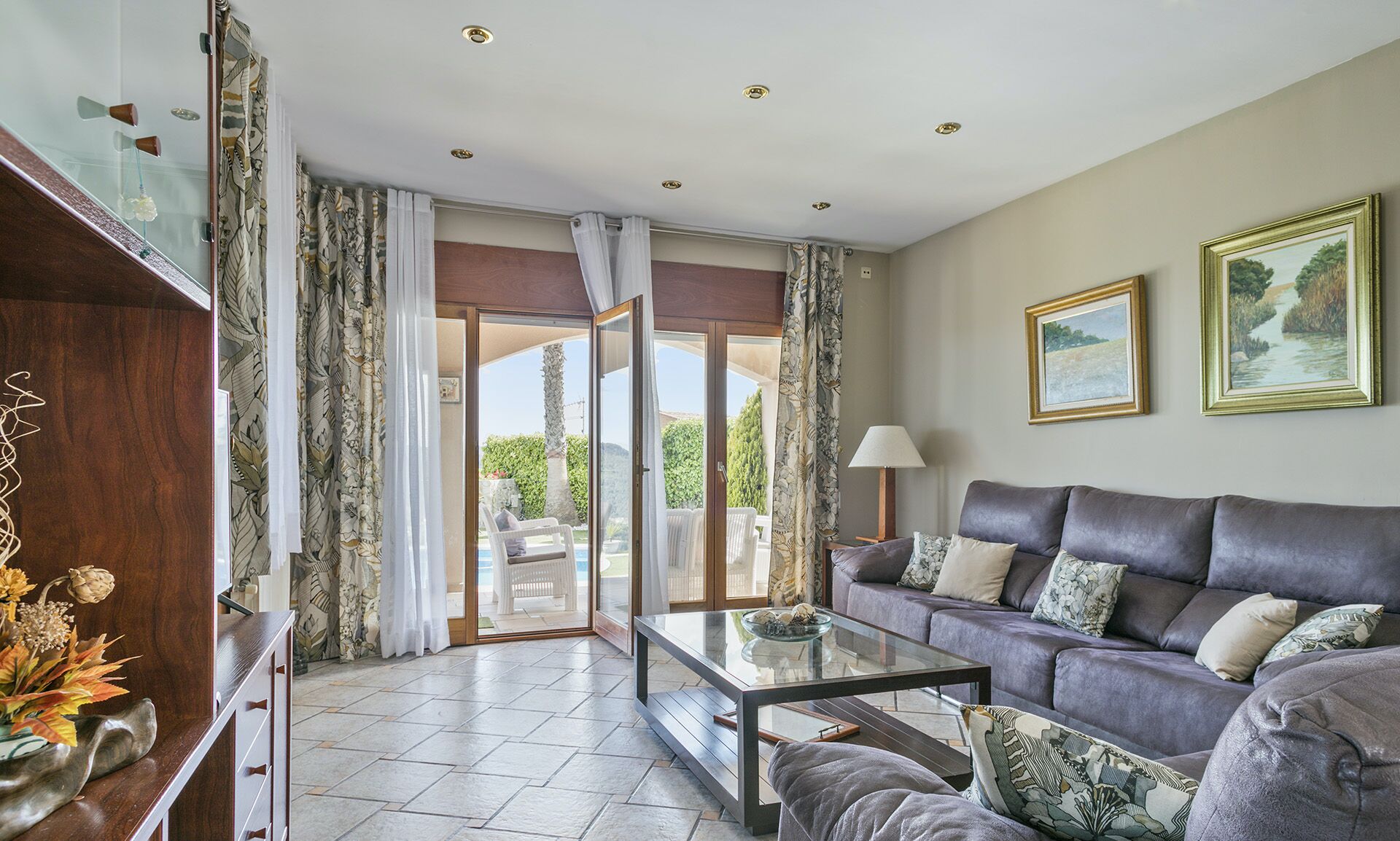 Rumah, 4 kamar tidur, kolam renang pribadi | Area keluarga | TV layar datar