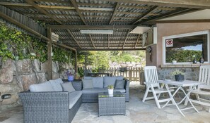 House, 4 Bedrooms, Private Pool | Terrace/patio