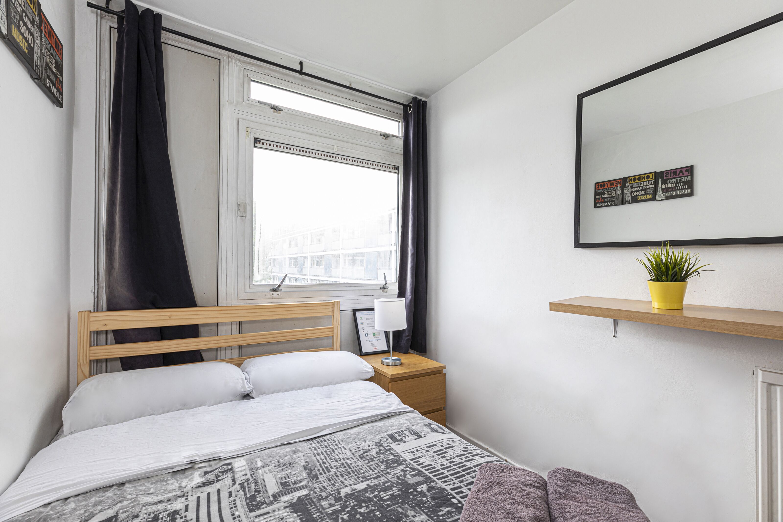 Laptop workspace, iron/ironing board, free WiFi, bed sheets