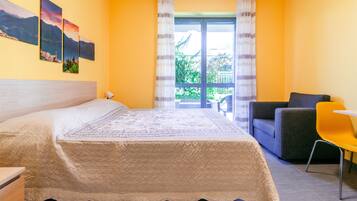 Habitación doble, vista al jardín | 1 habitación, insonorización y wifi gratis